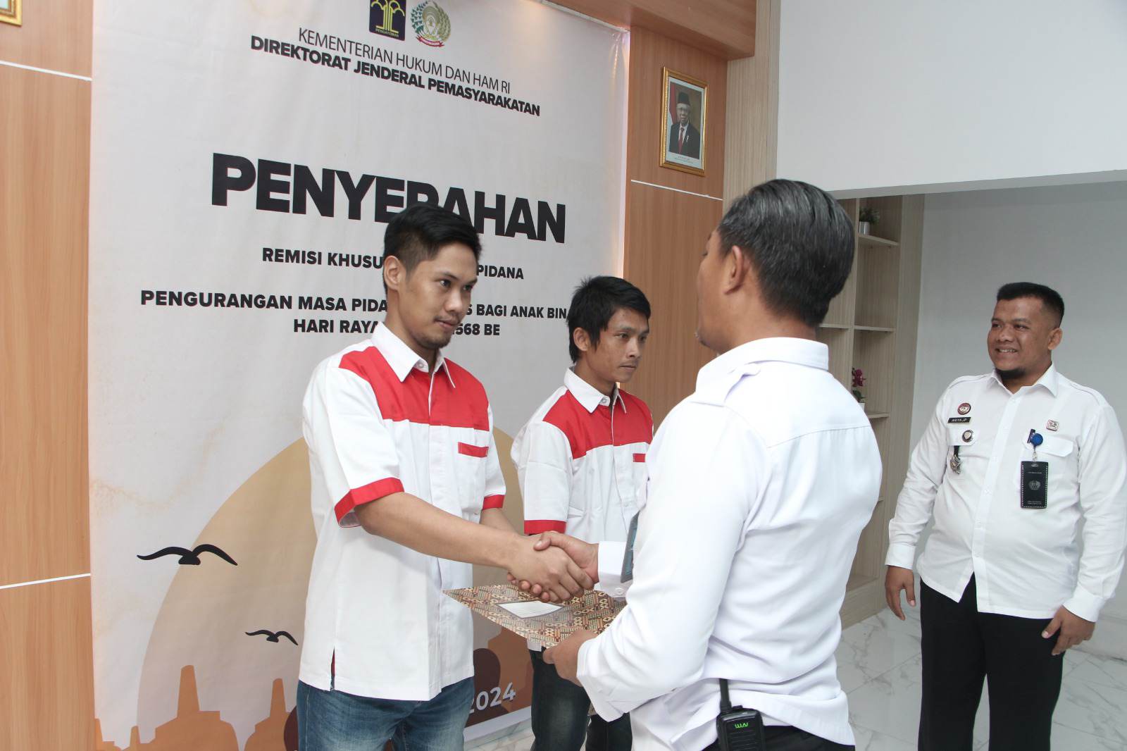 1716598792310391485206612691875 Copy 1600x1066