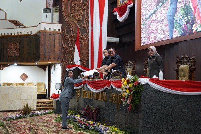 1716697873678859665612695364427 Copy 640x427