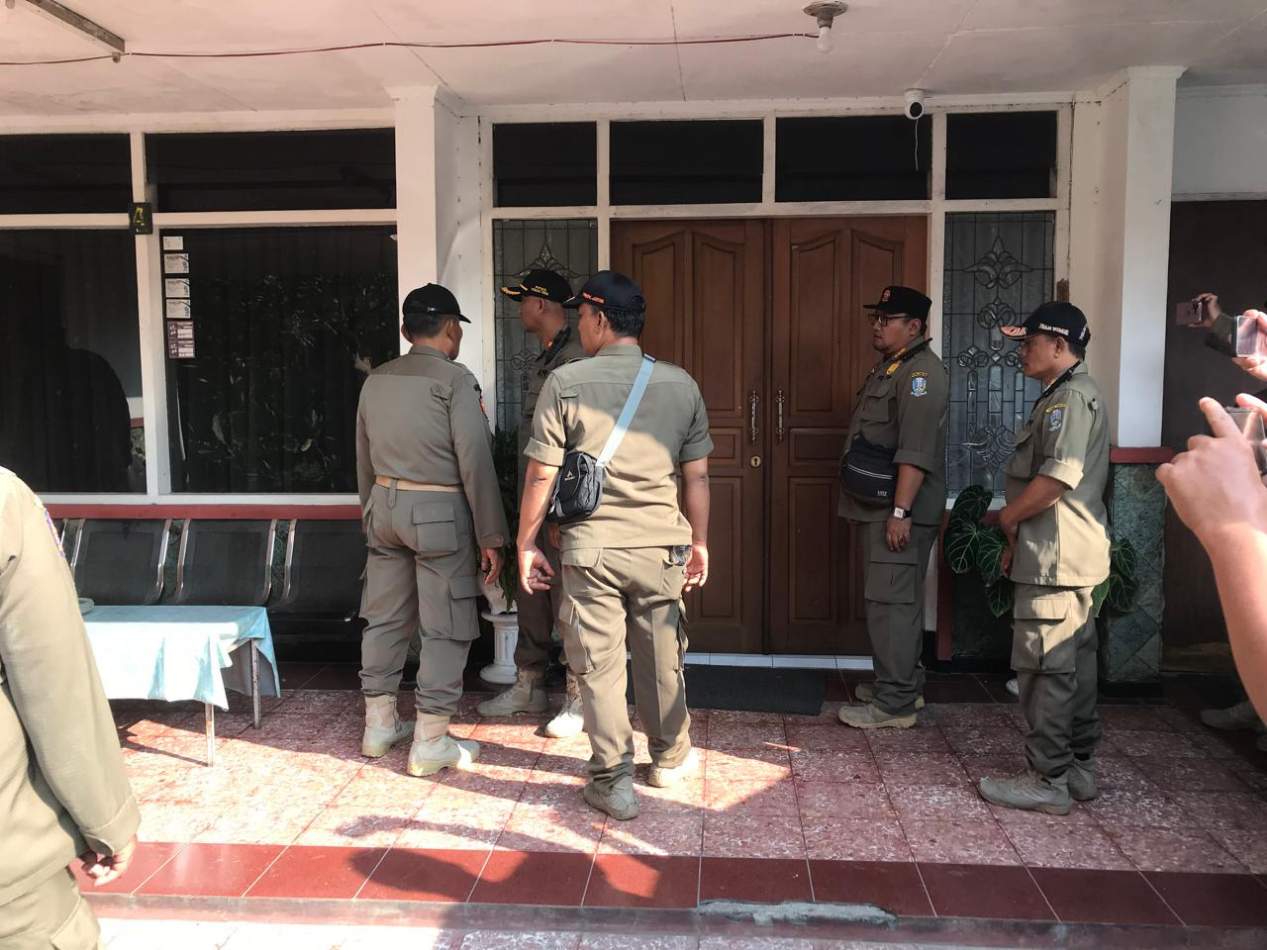 17183504051385097506985609209648 Copy 1267x950