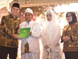 Pemkot Surabaya Gelar Resepsi Nikah Masal
