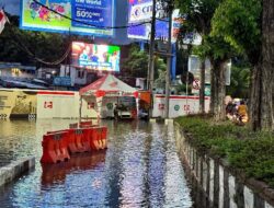 Bocornya Pipa Di Kawasan Joyoboyo PDAM Siapkan Tangki Air Gratis Bagi Warga Terdampak