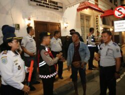 Diishub Surabaya Tindak Tegas Jukir Liar di Kota Lama, Lima Orang Disanksi Tipiring