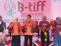 Delegasi 8 Negara Ikuti Bojonegoro Thengul International Folklore Festival 2024