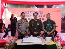 Kapolres Beserta Dandim 0813 Beri Kejutan Kajari Bojonegoro Di Hari Bhakti Adiyaksa ke 64