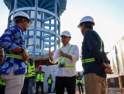 Wali Kota Eri Pastikan Seluruh Wilayah Surabaya Teraliri Air Di Tahun 2025