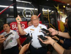 Pemkot Surabaya Tambah 11 Unit Bus Listrik dan 32 Feeder Wara Wiri