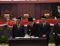 Raperda APBD Jatim 2025 Prioritaskan Pendidikan Dan Kesehatan Masyarakat