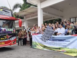 Wamentrans RI Melepas Calon Transmigran Dari Jawa Timur Ke Sulawesi