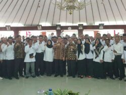 Pj Adriyanto Serahkan Keputusan Perpanjangan Masa Tugas Anggota BPD Se-Kab Bojonegoro