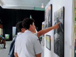 Kunjungi Pameran Lukisan di PSKB Para Siswa Apresiasi Karya Pelukis Bojonegoro