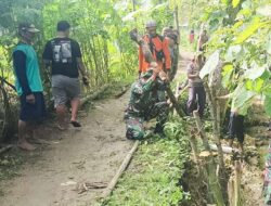 Karya Bakti Babinsa Koramil Malo Bojonegoro Tanam Pohon Sukun Dan Perbaiki Jalan Rusak