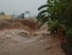 Banjir Bandang terjang 3 Kecamatan, Kalaksa BPBD Bojonegoro Himbau Tetap Waspada