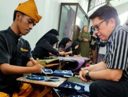 Hadiri Launching Produk Zahida Painting, Pj Bupati Bojonegoro Dorong Perlunya Galeri Produk UMKM