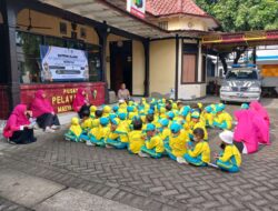 Selama Dua Hari Murid TK Lakukan outing class Di Polsek Sumberrejo
