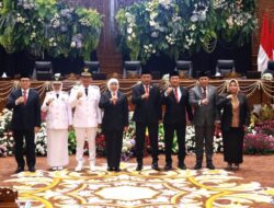 Bupati dan Wakil Bupati Bojonegoro Ikuti Sertijab Komitmen Wujudkan Visi Misi Hingga Program 100 Hari Kerja