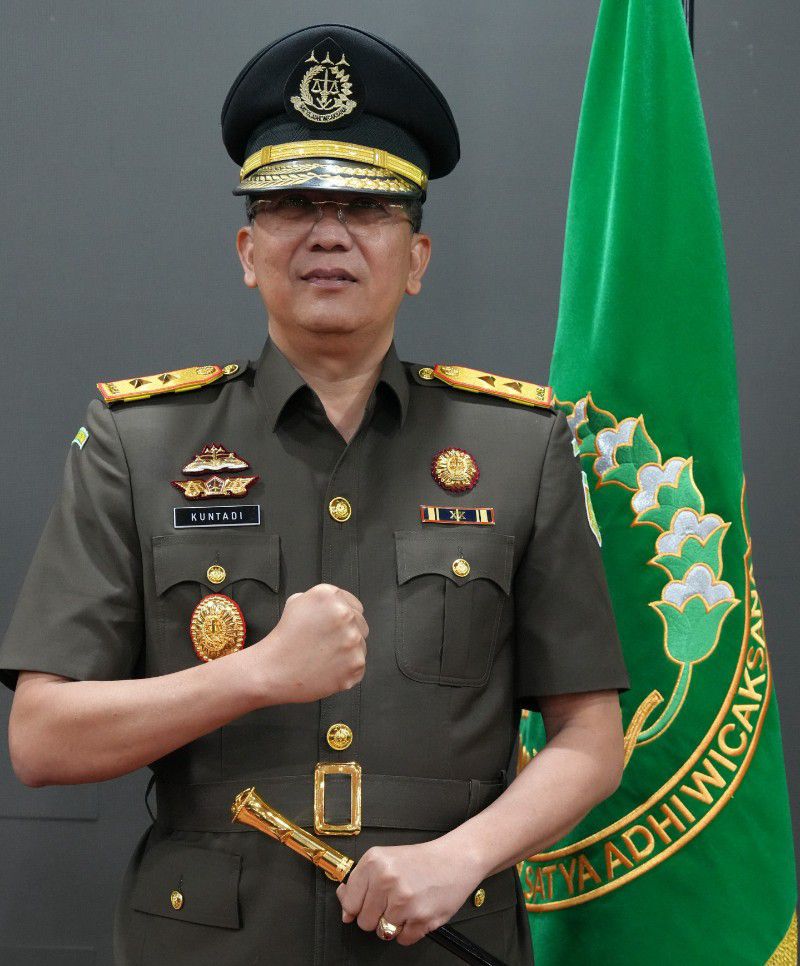 17454614006105128509897290120589 Copy 800x966 1