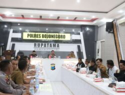 Zoom Meeting Bersama Kapolda Jatim, Pendekar Di Bojonegoro Komitmen Jaga Kamtibmas