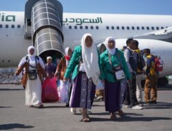 Jemaah Haji Kloter 1 Dan 2 Telah Tiba Di Debarkasi Surabaya