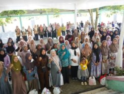 Pemkab Bojonegoro Menyerahkan Makanan Tambahan Bagi Balita Ibu Hamil San Penderita TBC