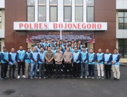 Kapolres Bojonegoro Lepas Tim Bola Voli Yang Akan Belaga Di Porprov Jatim 2025