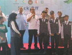 Menko PMK Prof. Dr. Pratikno Hadiri Cek Kesehatan Gratis Pelajar Bojonegoro