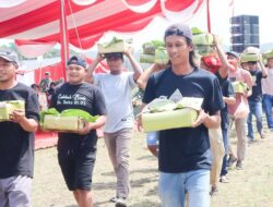 Usai Upacara Penutupan TMMD ke- 125 tahun 2025 Warga Soko Beri Kejutan Sediakan 30! Nasi Tumpeng