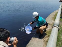 Air Bengawan Solo Diduga Tercemar, DLH Bojonegoro Tunggu Hasil Uji Lab
