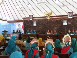 Kader PKK Bojonegoro Penuh Semangat Ikuti Lomba Cerdas Hebat
