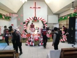 Pastikan Keamanan Dan Kenyamanan Pelaksanaan Ibadah Umat Kristen, Polres Bojonegoro Lakukan Sterilisasi Gereja