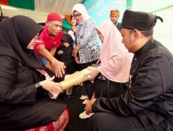 Di Momen Harjaba Bupati Ipuk Serahkan Bantuan Kaki Palsu hingga Al-Qur’an Braille