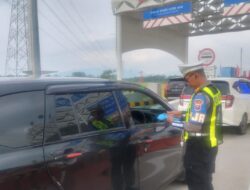 Polda Jatim Terapkan Mobile Reader di Gerbang Tol Situbondo Barat