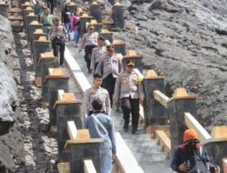 Sapa Pengunjung di Gunung Bromo Kapolres Probolinggo Pastikan Keamanan Wisatawan