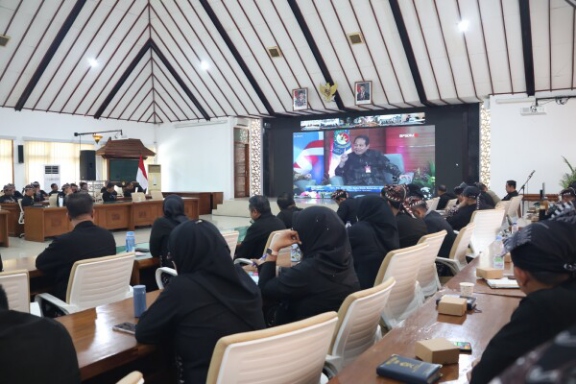 17763373103905731813256020729657 Copy 576x384