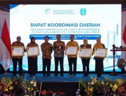 Kemendukbangga/BKKBN Jatim Apresiasi 7 Daerah yang Rampungkan Peta Jalan Pembangunan Kependudukan