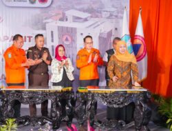 Khofifah Resmikan Gedung Gerha Majapahit dan GOR BPBD Jatim, Upaya Perkuat Logistik Kebencanaan Berbasis Sistem Digital FIFO