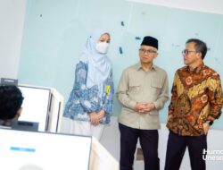 Pantau UTBK di Unesa, Wamendikdasmen Tegaskan Sanksi Pidana bagi Praktik Perjokian