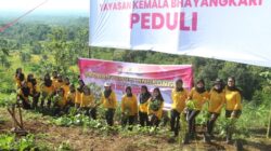 Gerakan Tanam Pohon, Polres Bondowoso Hijaukan Bukit Bintang