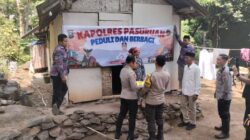 Kapolres Pasuruan Blusukan Salurkan Bantuan Sosial ke Warga Kurang Mampu di Pasrepan