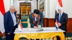 Khofifah Terima Dubes Yaman untuk Indonesia H.E. Mr. Salem Ahmed Abdulrahman Balfakeeh, Diskusi Strategis Penguatan Kerjasama Bidang Pendidikan, Perdagangan Hingga Kebudayaan