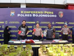 Polres Bojonegoro Tangkap Pelaku  Pengoplosan LPG Subsidi 3 Kg ke Tabung 50 Kg