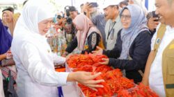 Khofifah Terus Gencarkan Gelaran Pasar Murah , Jaga Daya Beli Masyarakat dan Sediakan Bahan Pokok Harga Terjangkau