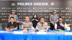 Polres Gresik Bongkar Jaringan Narkoba Amankan 2 Tersangka Pengedar dan 209 Gram Sabu