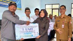 untuk Tingkatkan Produksi Pemkab Bojonegoro Salurkan Bantuan Alsintan Bagi Petani