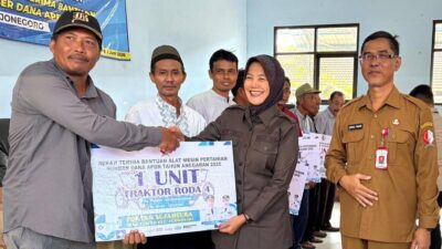 untuk Tingkatkan Produksi Pemkab Bojonegoro Salurkan Bantuan Alsintan Bagi Petani