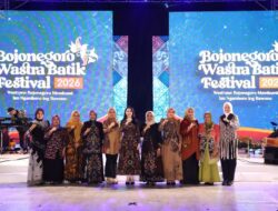 Opening Ceremony Bojonegoro Wastra Batik Festival 2026 Untuk Memastikan Ekosistem Batik Terus Bergerak Dinamis