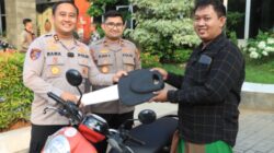Polres Gresik Kembalikan 3 Motor Korban Curanmor dan Begal Tanpa Biaya