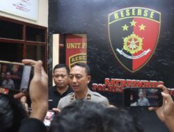 Polres Lumajang Amankan Tersangka Penadah Sapi Curian dan Senpi Rakitan