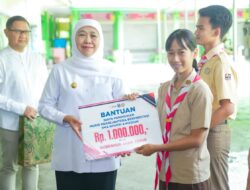 Khofifah Pantau Langsung Proses Verifikasi SPMB di Madiun, Pastikan Verifikasi Terjadwal, Perlancar Proses Pengambilan Pin SPMB Tahun 2026