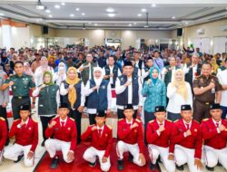 Khofifah Salurkan Berbagai Bantuan Rp2,27 Miliar Untuk Masyarakat Kota Probolinggo, Perkuat Kemandirian Percepat Pengentasan Kemiskinan