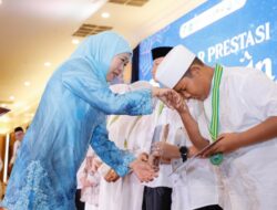 Khofifah Hadiri Gebyar Prestasi Al-Qur’an dan Wisuda Tartil Tahfidz Yayasan Khadijah Surabaya , Optimis Generasi Qur’ani Berkarakter dan Melek Literasi Jadi Kunci Daya Saing Bangsa